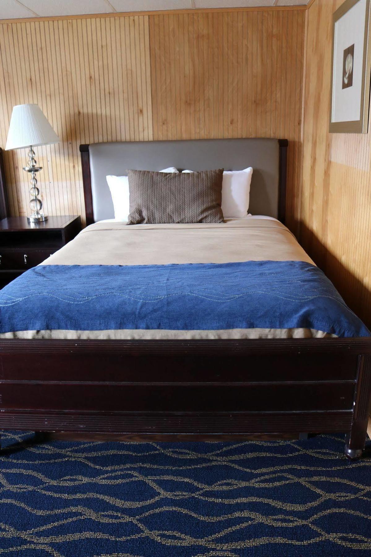Rodeway Inn Harlan Buitenkant foto