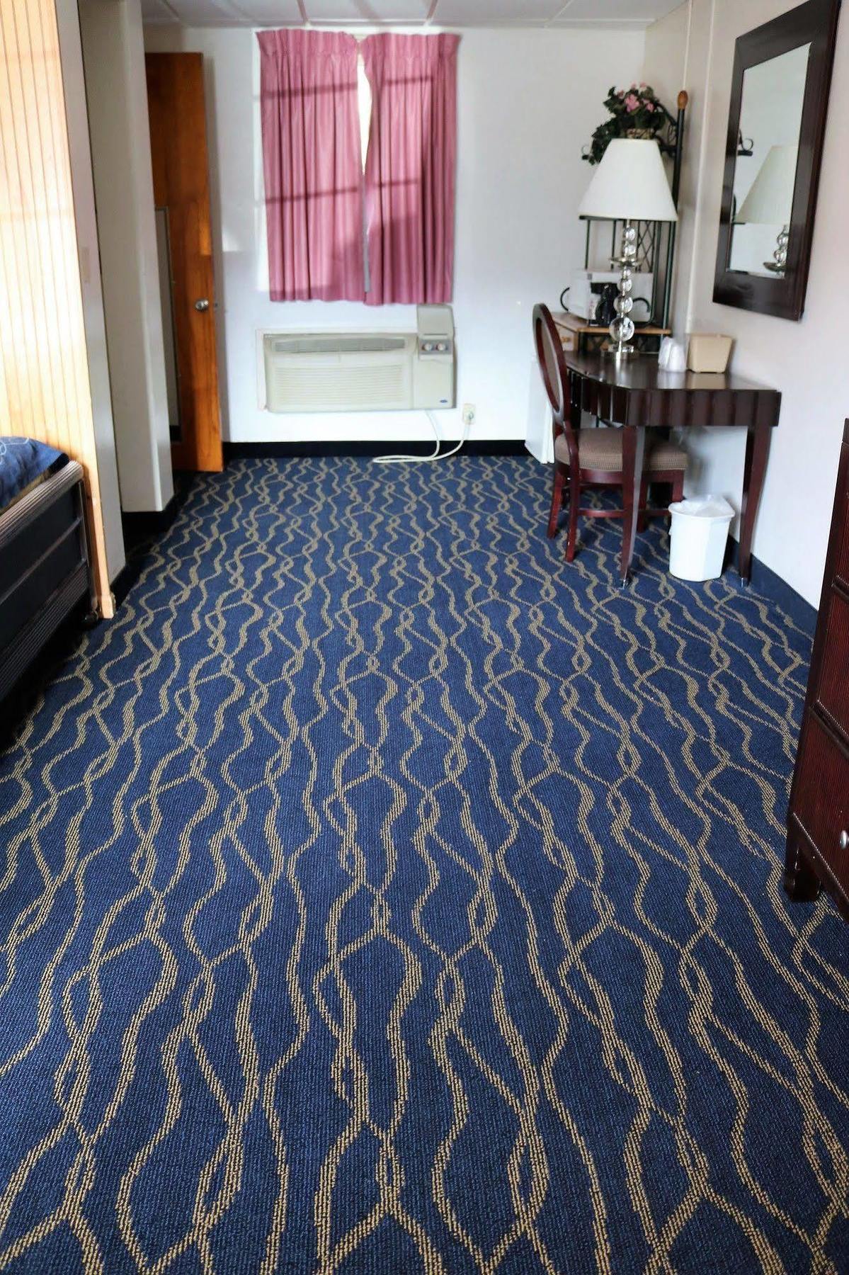 Rodeway Inn Harlan Buitenkant foto