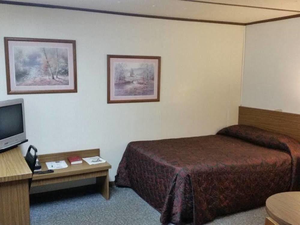 Rodeway Inn Harlan Buitenkant foto
